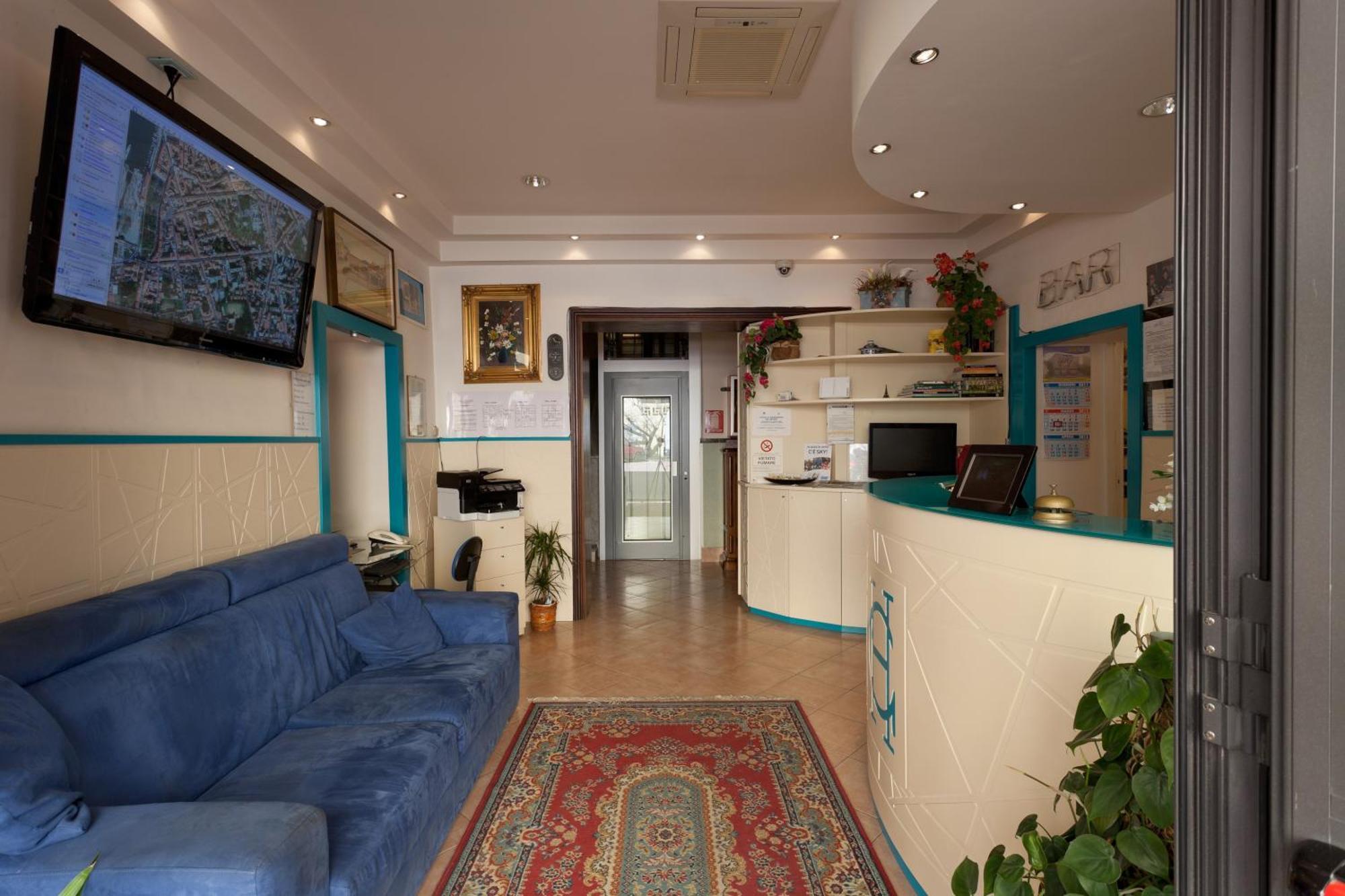 Parking Hotel Giardino Livorno Exterior foto
