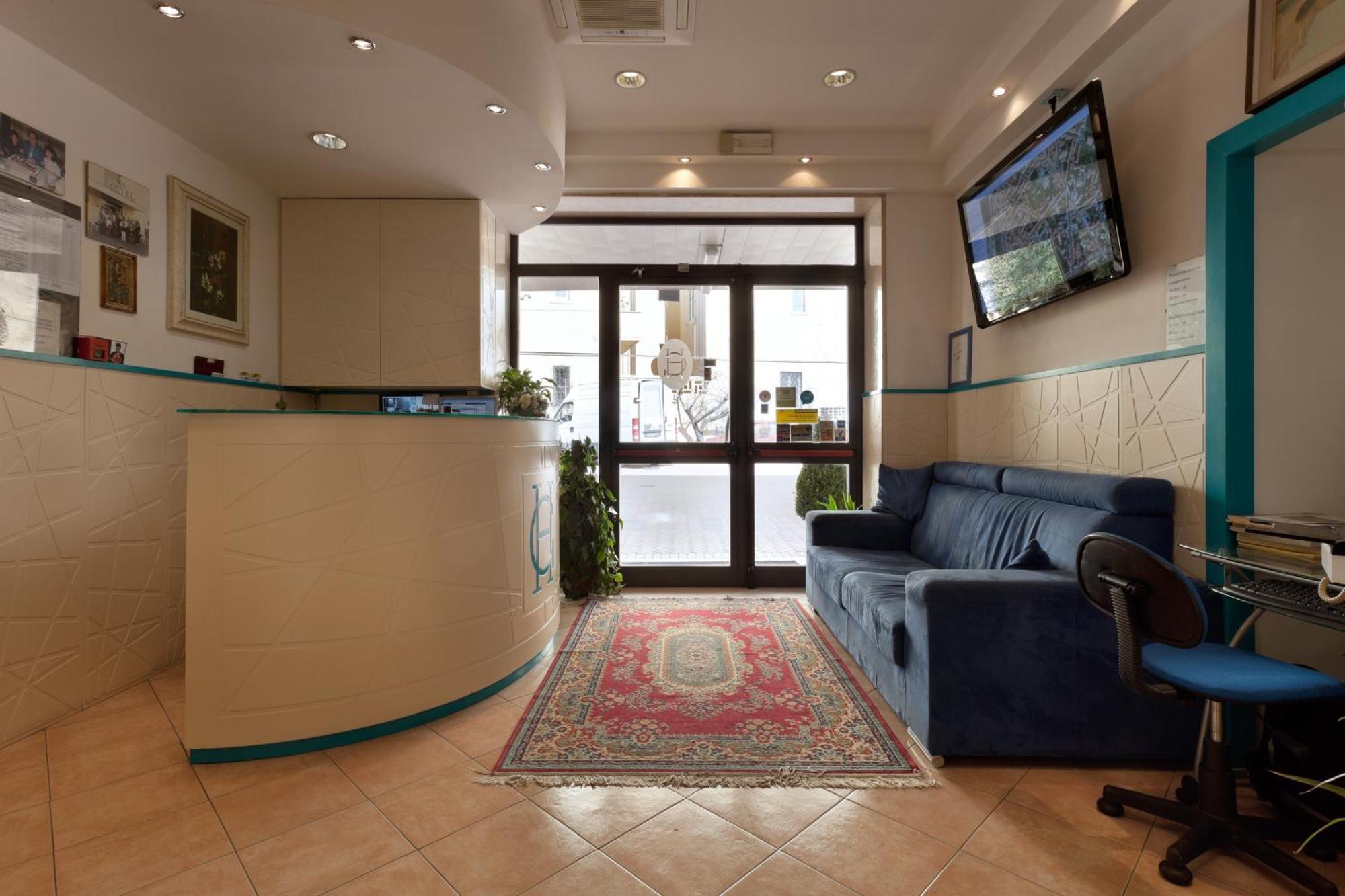 Parking Hotel Giardino Livorno Exterior foto